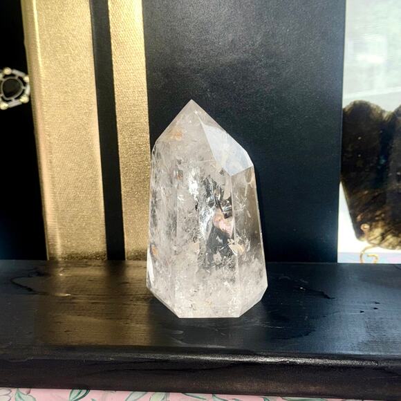 Premier Brazilian Clear Quartz Tower with Rainbows & Inclusions 781 g - Picture 6 of 7